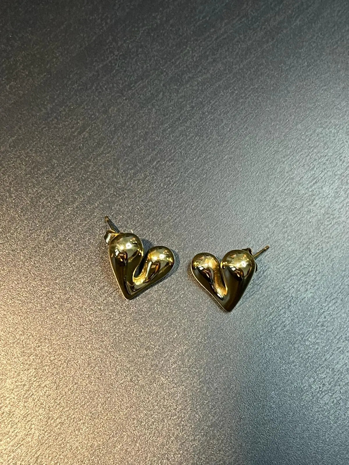 EUNICE heart shaped gold plated earrings - The Halter Corner