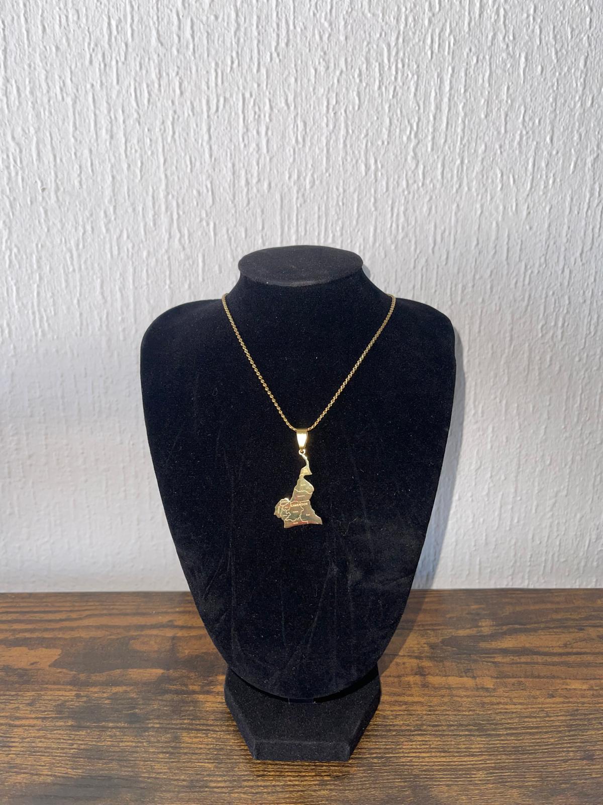 CAMEROON 18k Gold Pendant Necklace